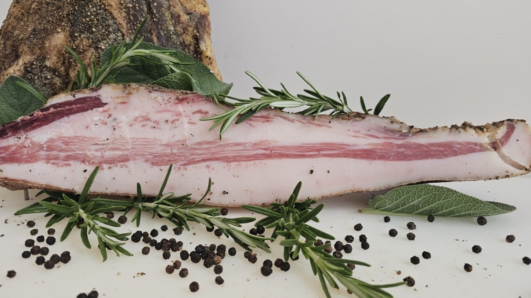 guanciale-stagionato-pepe_h